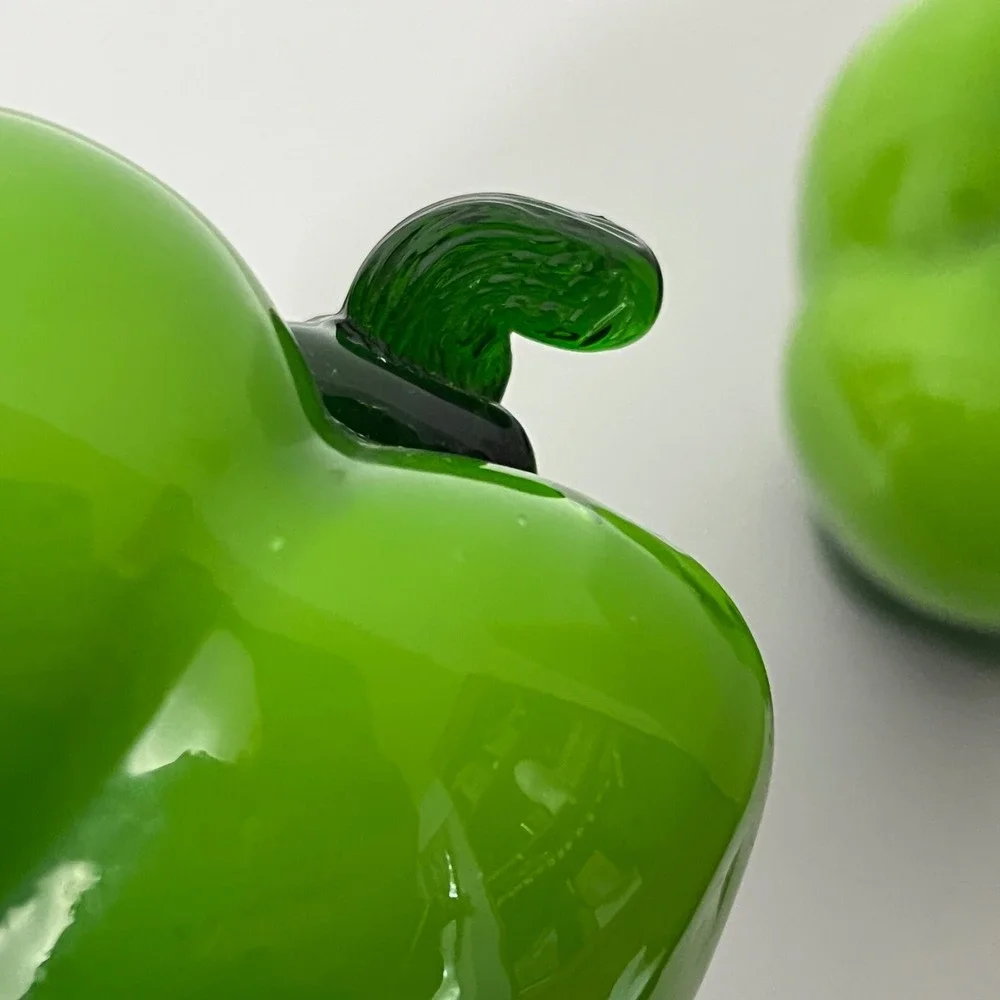 Unbranded hand blown